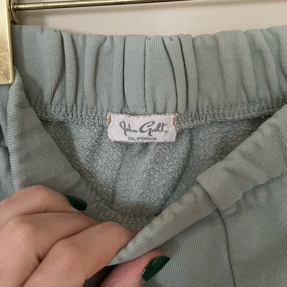 Brandy Melville/John Galt Green Rosa Sweatpants - Picture 5 of 7